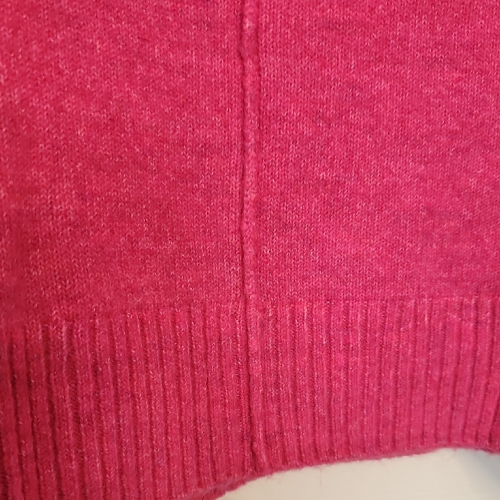 Vince Camuto V-Neck Sweater in Vibrant Pink - Picture 3 of 13